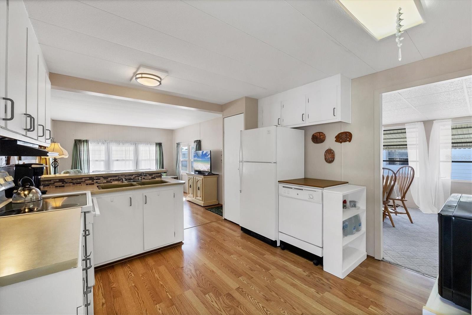 Image 19 of 43 For 5488 Holiday Park Blvd