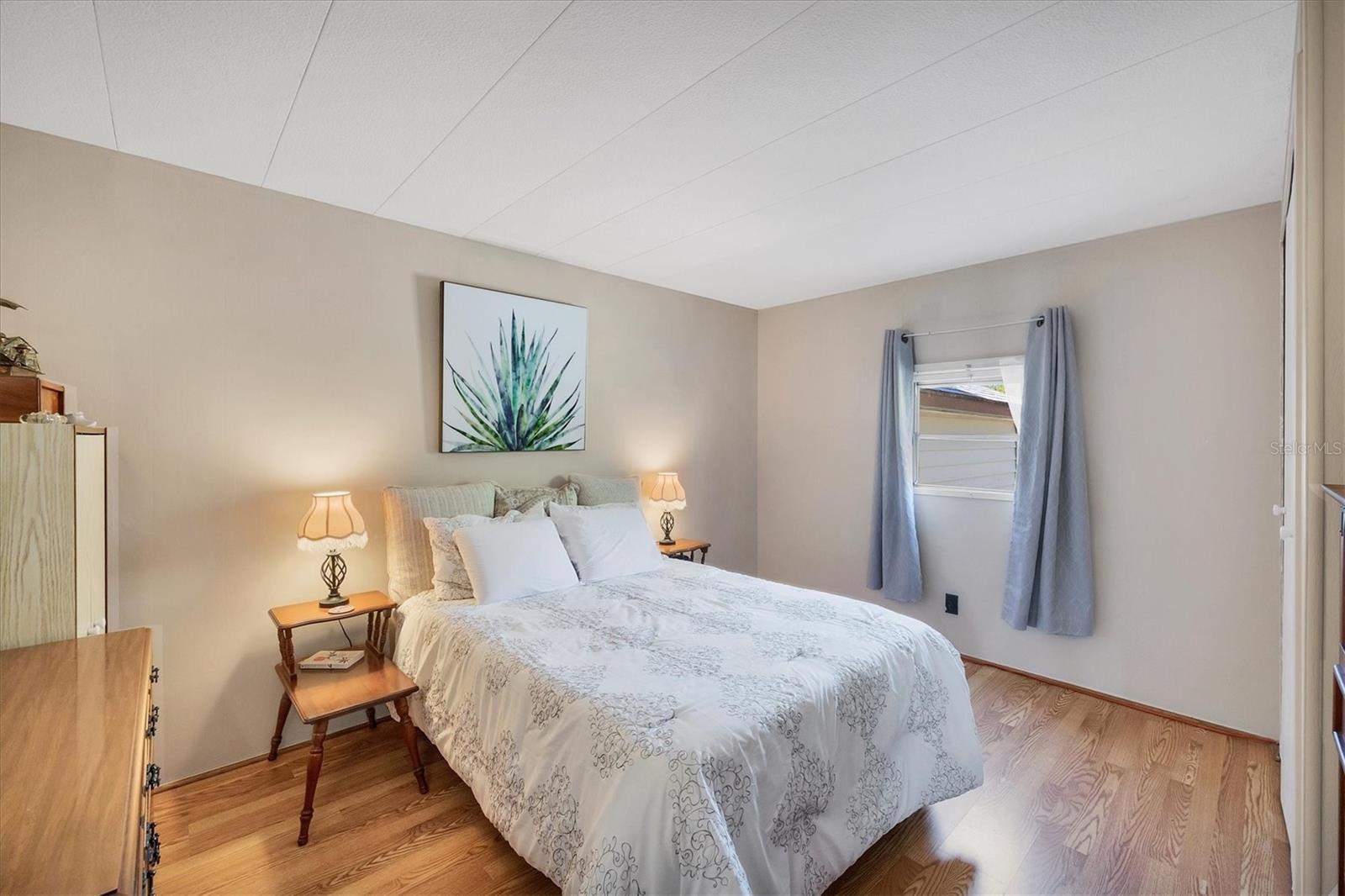 Image 20 of 43 For 5488 Holiday Park Blvd