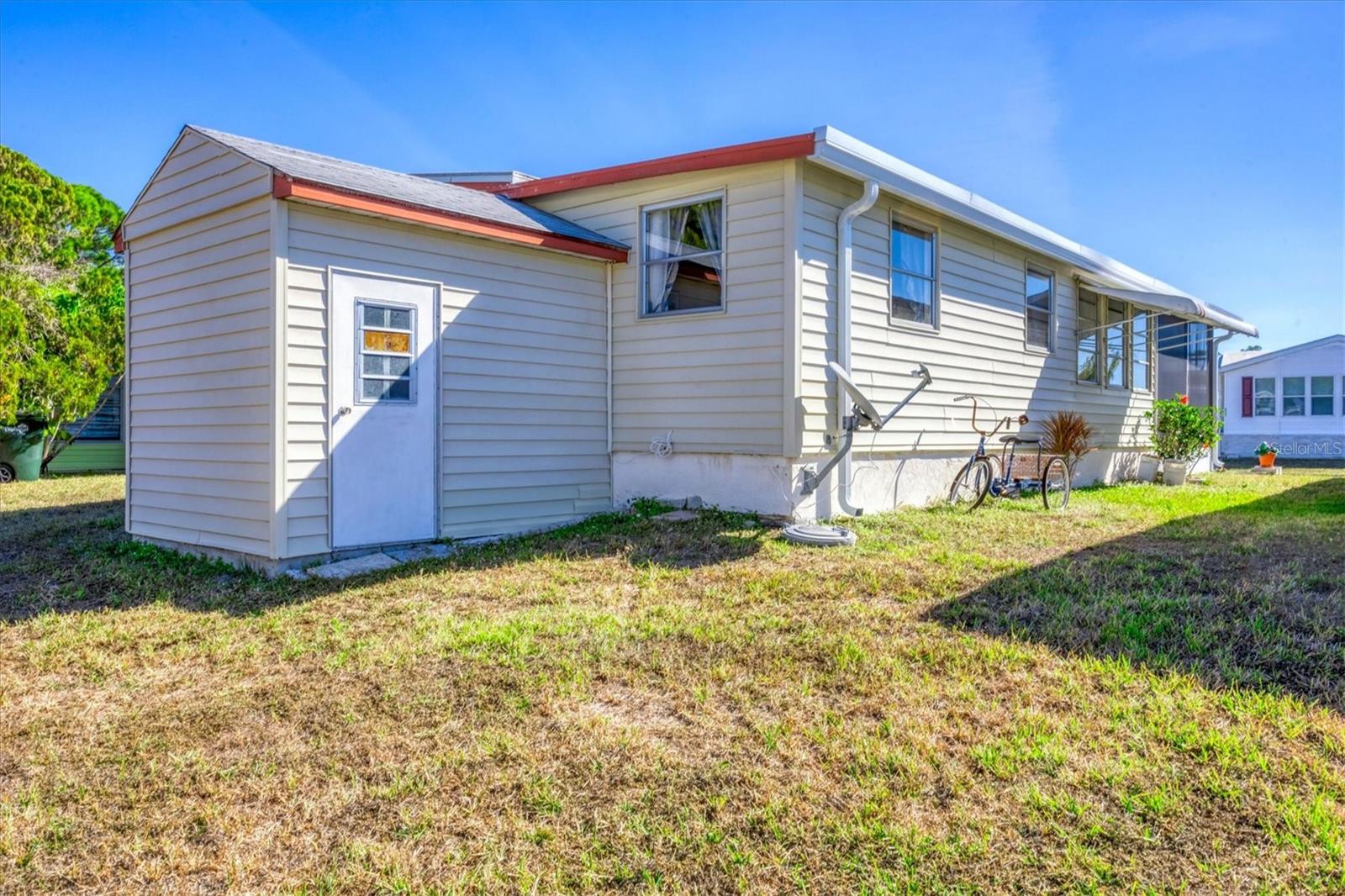 Image 28 of 43 For 5488 Holiday Park Blvd