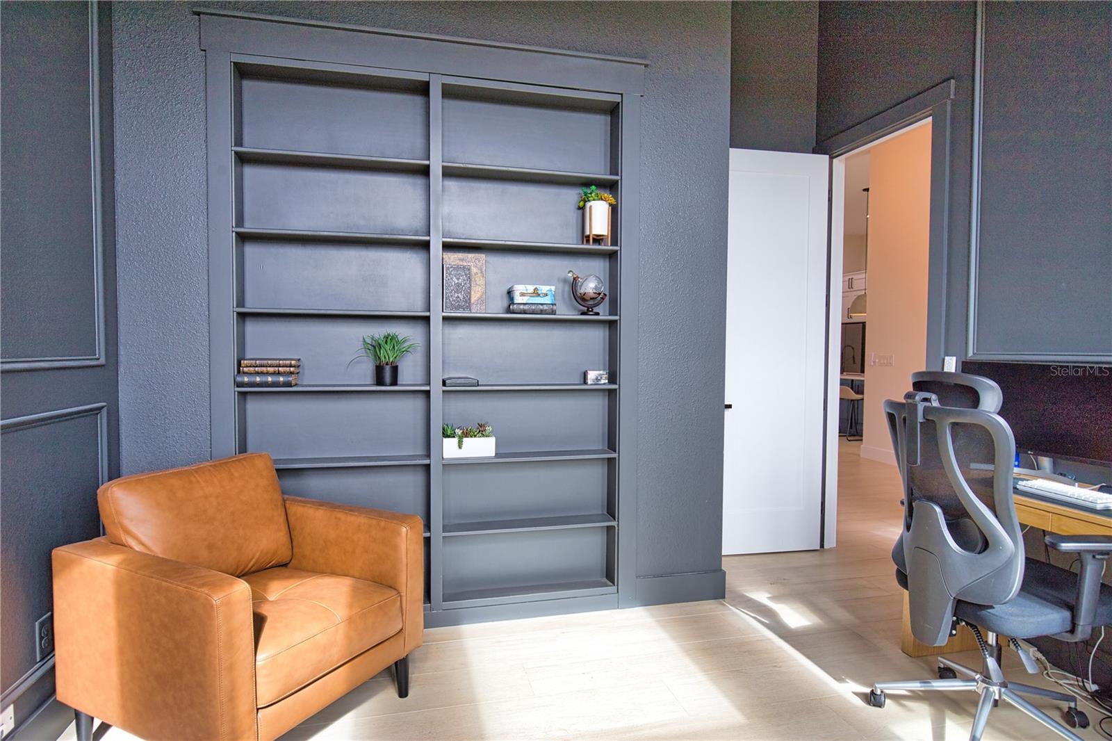 Image 23 of 39 For 4 River Ct