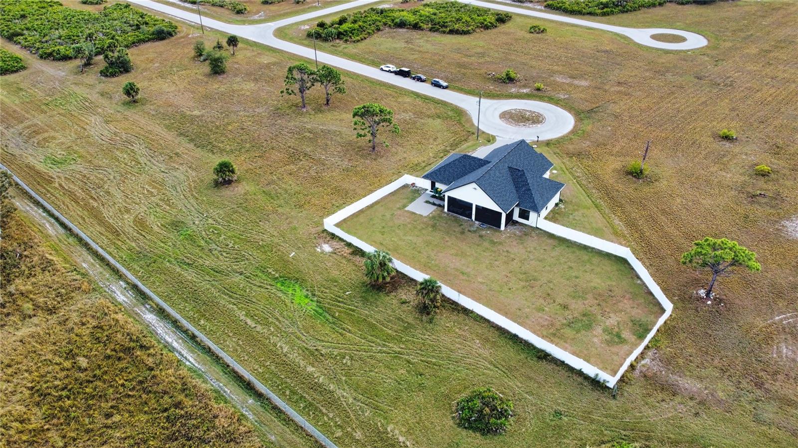 Image 37 of 39 For 4 River Ct