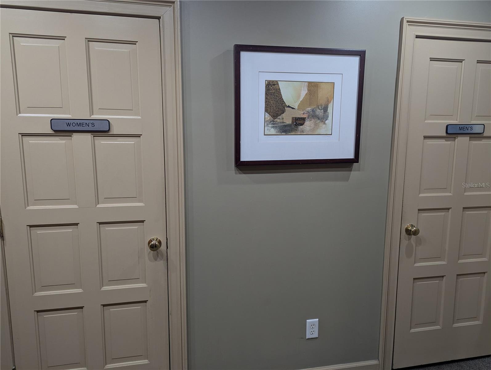 Image 3 of 6 For 4456 Tamiami Trail