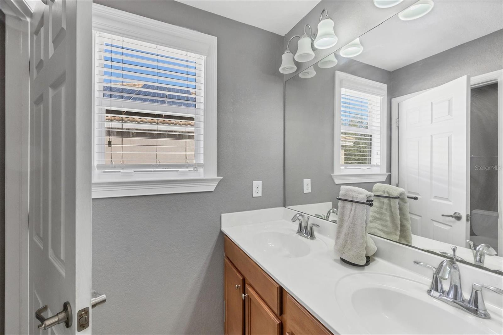 Image 36 of 69 For 1878 Mesic Hammock Way