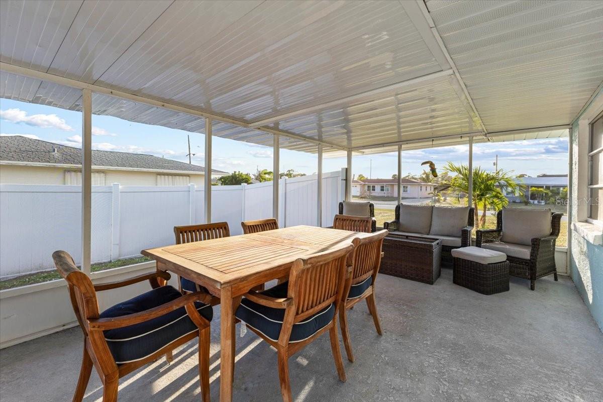 Image 28 of 46 For 2061 Illinois Avenue