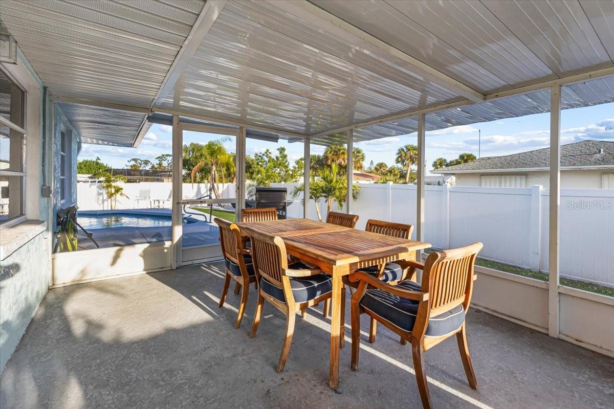 Image 30 of 46 For 2061 Illinois Avenue