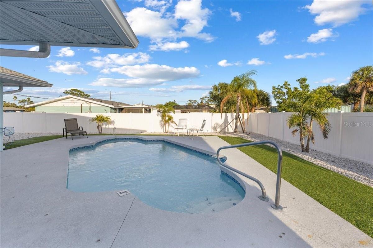 Image 31 of 46 For 2061 Illinois Avenue