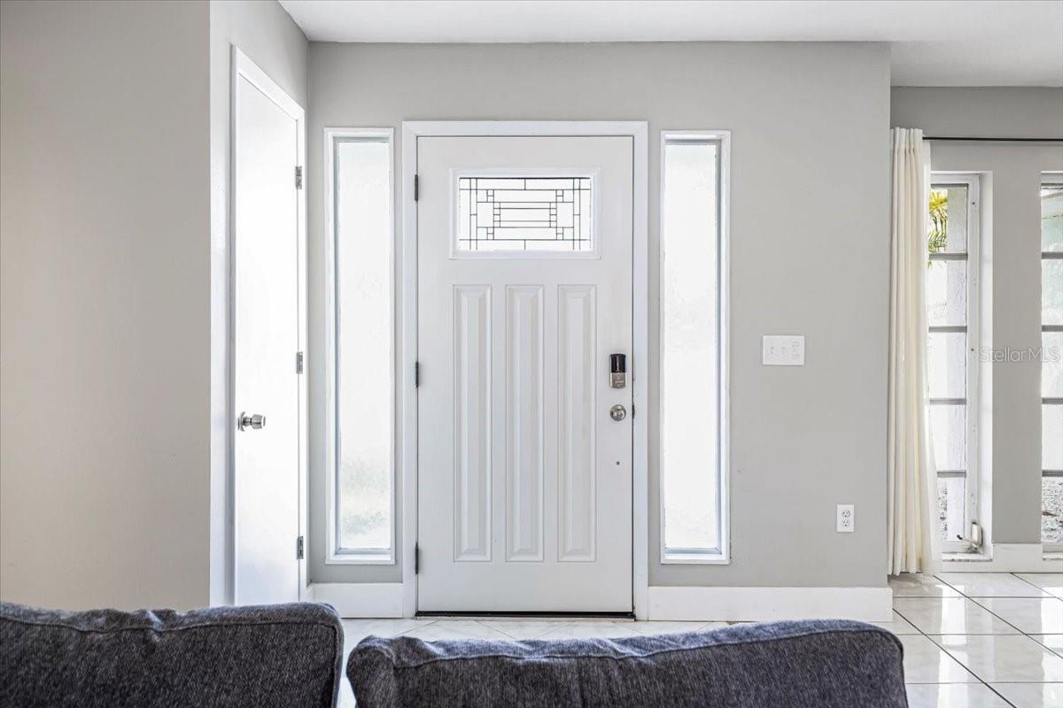 Image 4 of 46 For 2061 Illinois Avenue