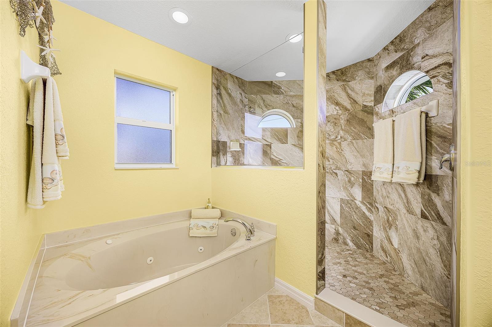 Image 19 of 56 For 430 39th Avenue