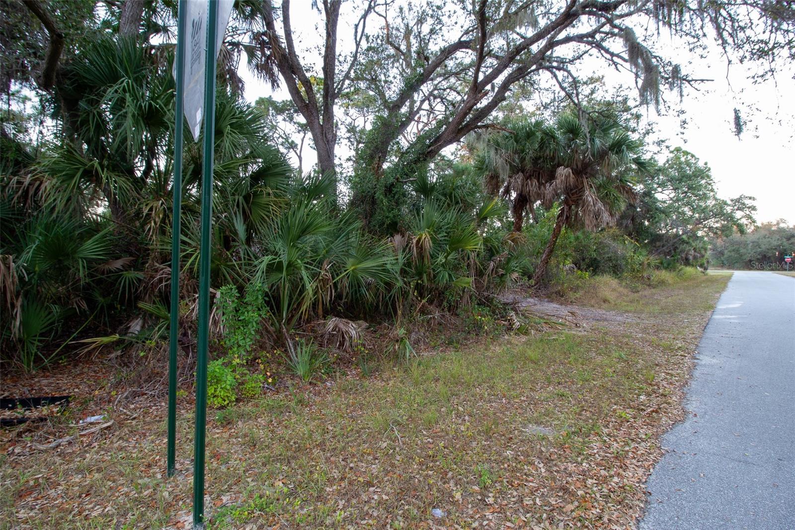 Image 5 of 10 For 15038 Cresent Avenue