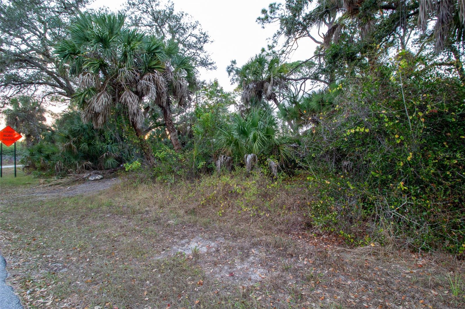 Image 6 of 10 For 15038 Cresent Avenue