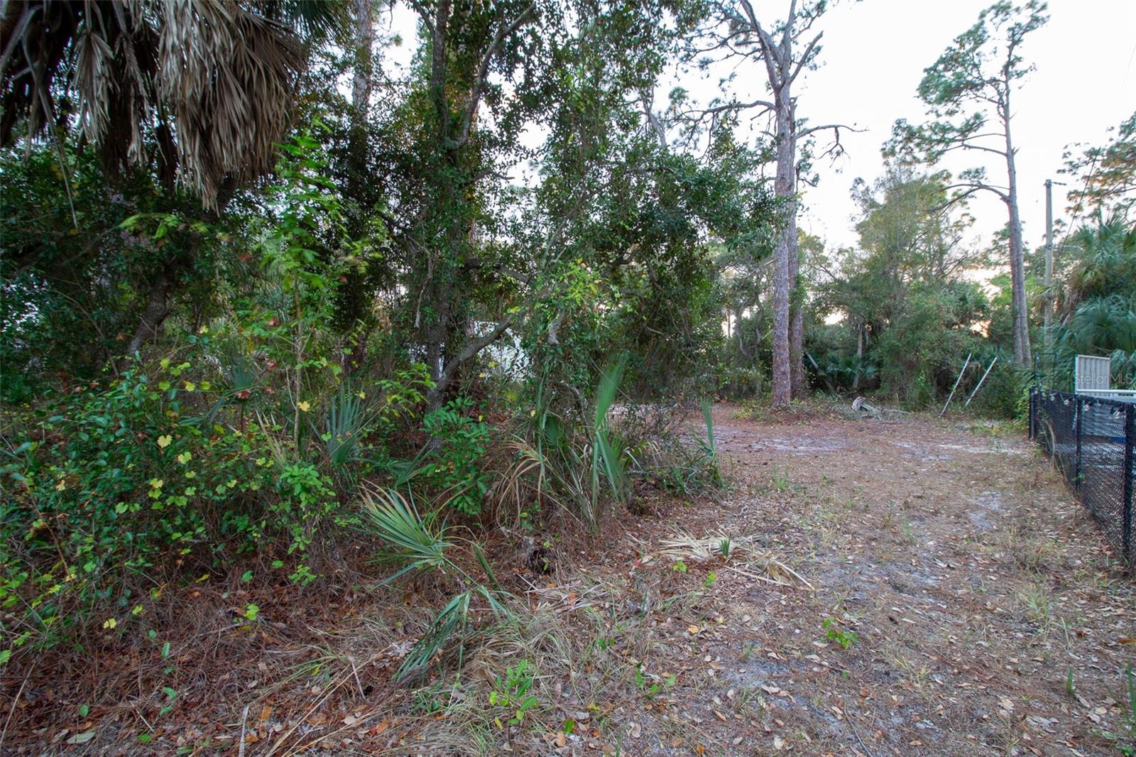 Image 9 of 10 For 15038 Cresent Avenue