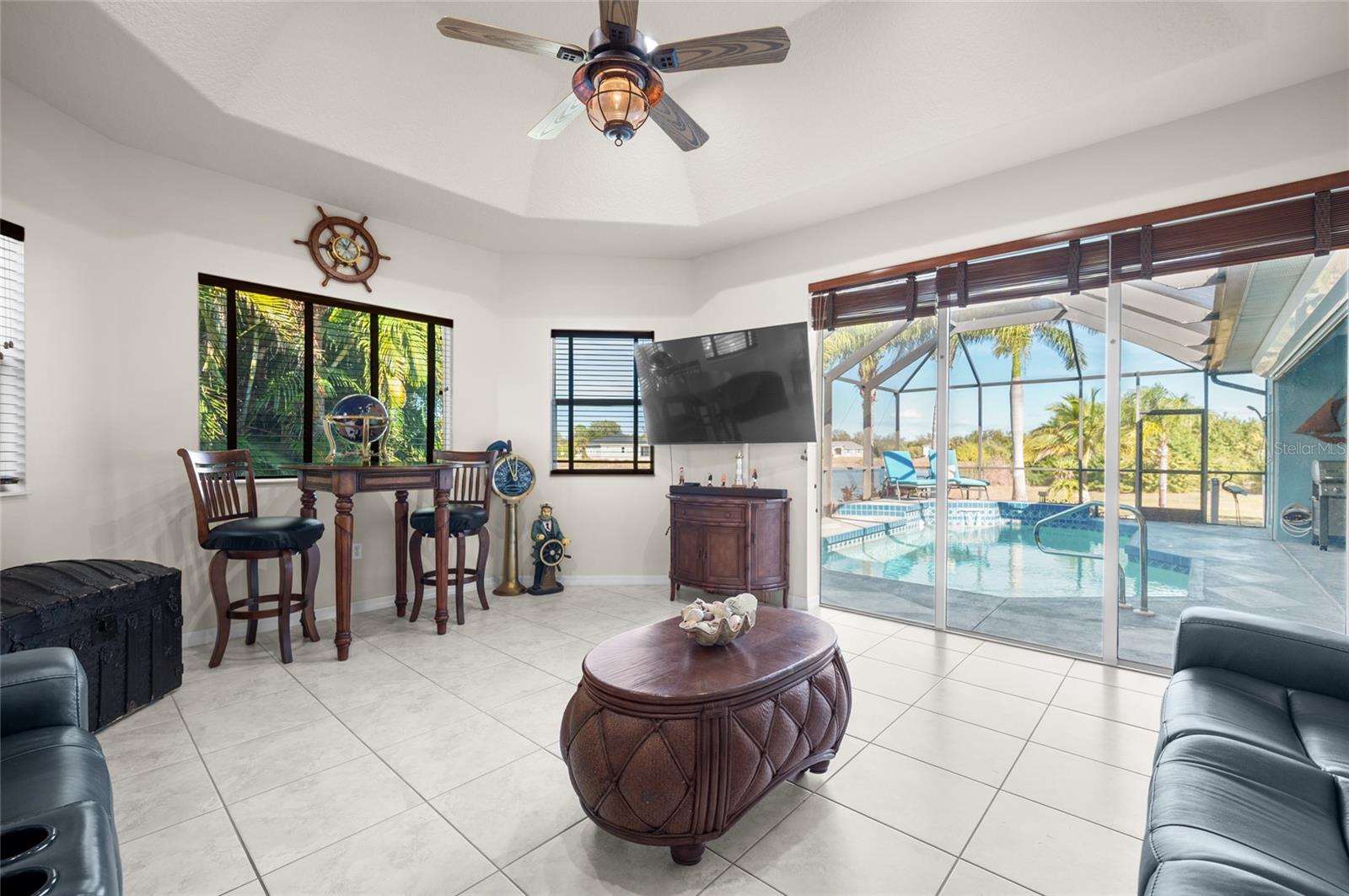 Image 20 of 84 For 208 Antilla Drive