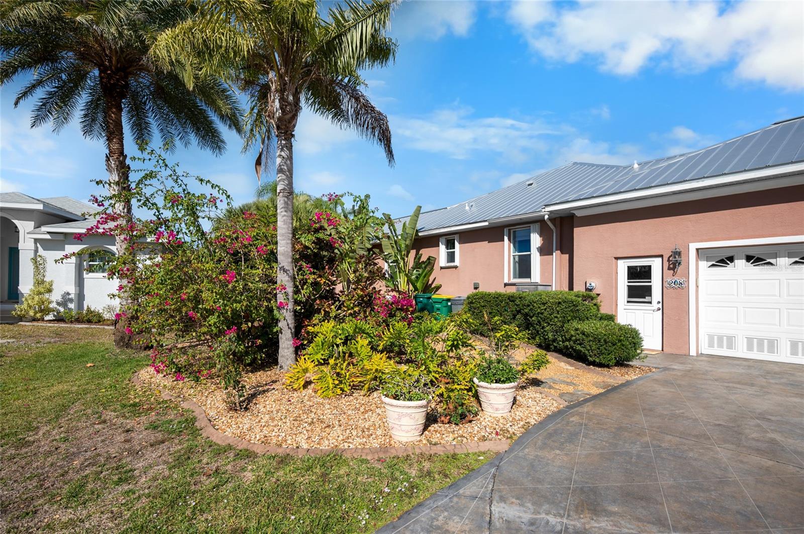 Image 49 of 84 For 208 Antilla Drive