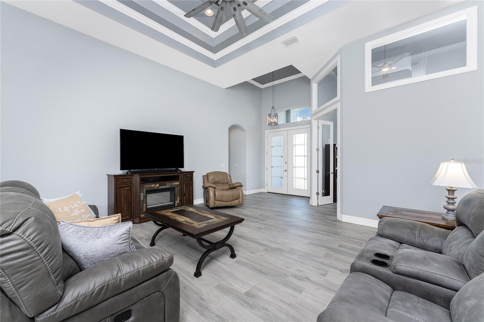 Image 12 of 63 For 197 Rotonda Boulevard N