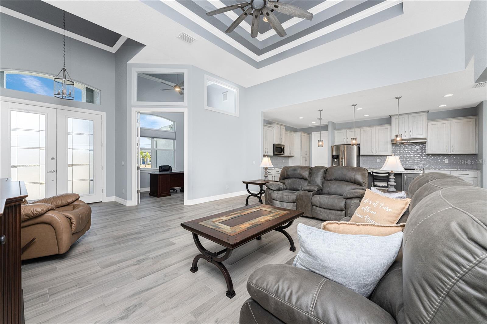 Image 13 of 63 For 197 Rotonda Boulevard N