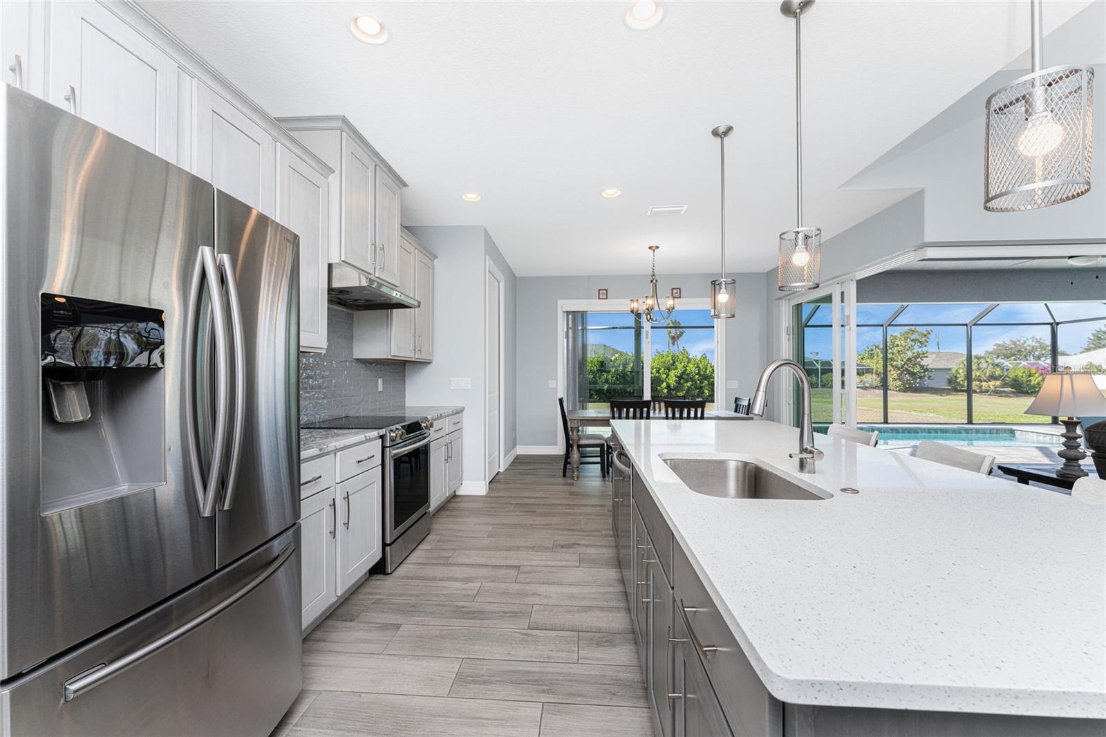 Image 16 of 63 For 197 Rotonda Boulevard N