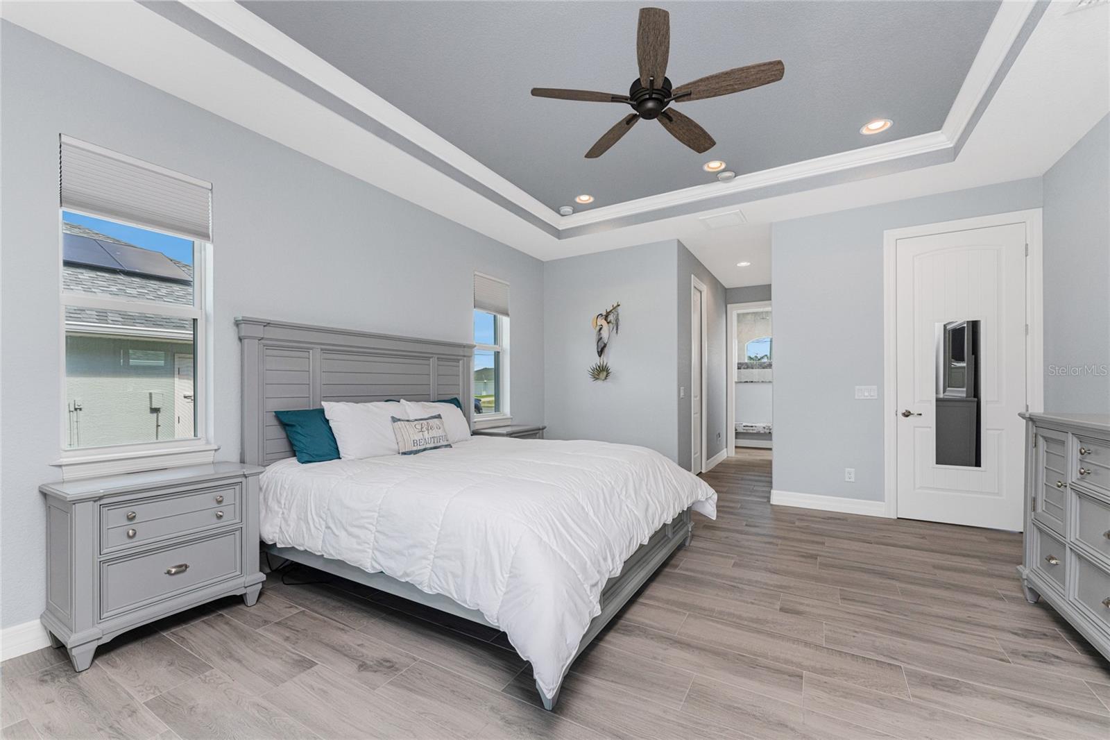 Image 24 of 63 For 197 Rotonda Boulevard N