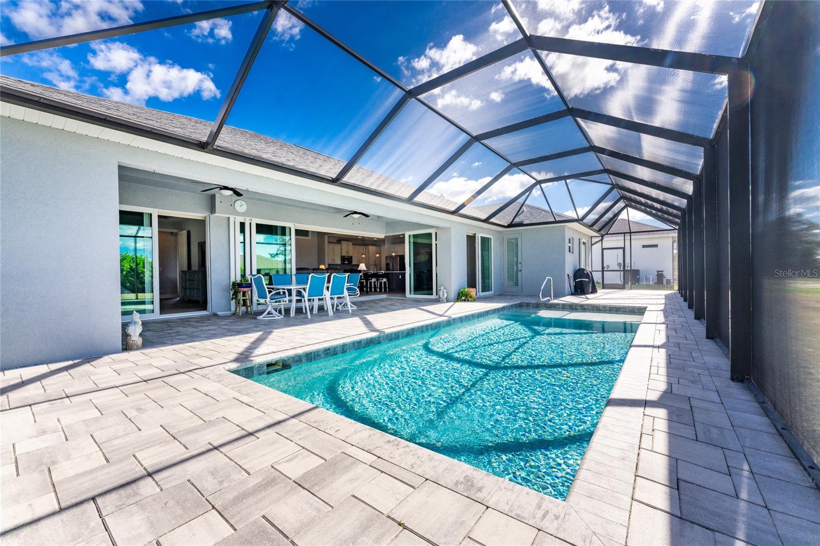 Image 44 of 63 For 197 Rotonda Boulevard N