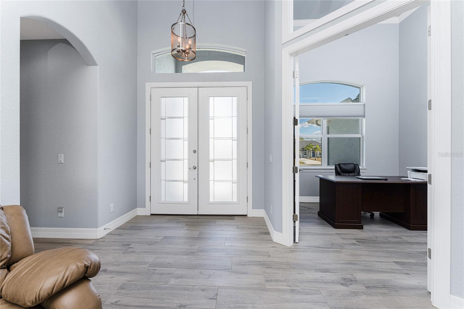 Image 9 of 63 For 197 Rotonda Boulevard N