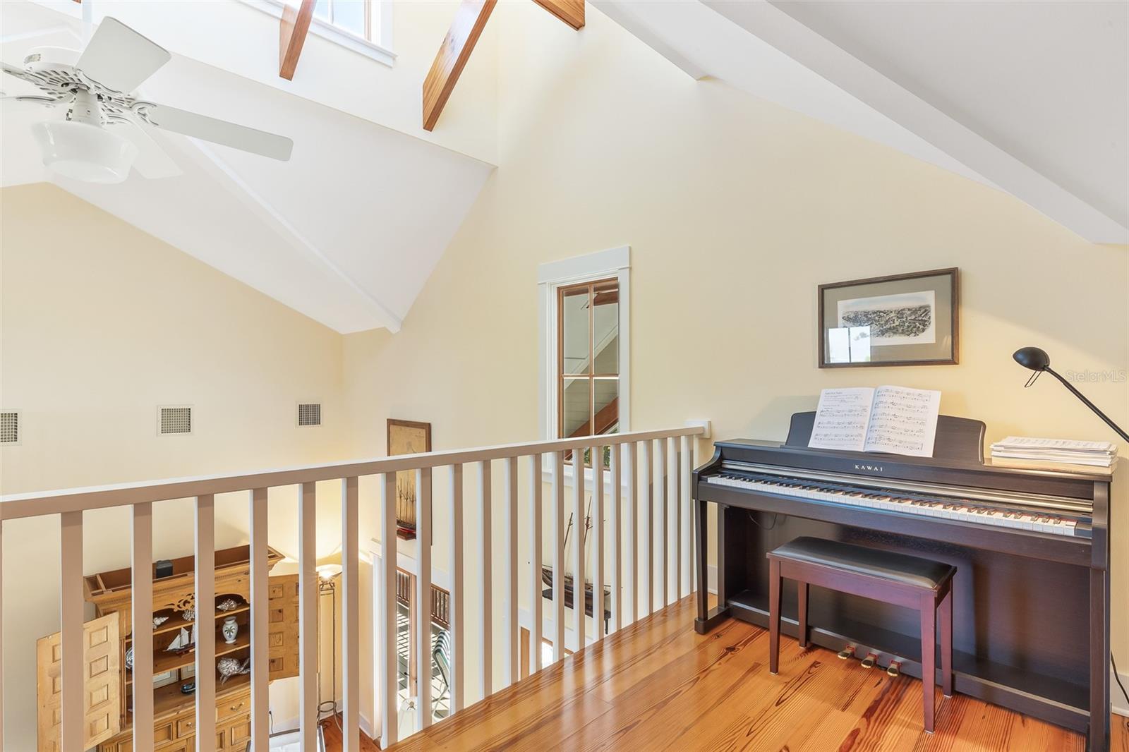 Image 24 of 43 For 160 1st Street E