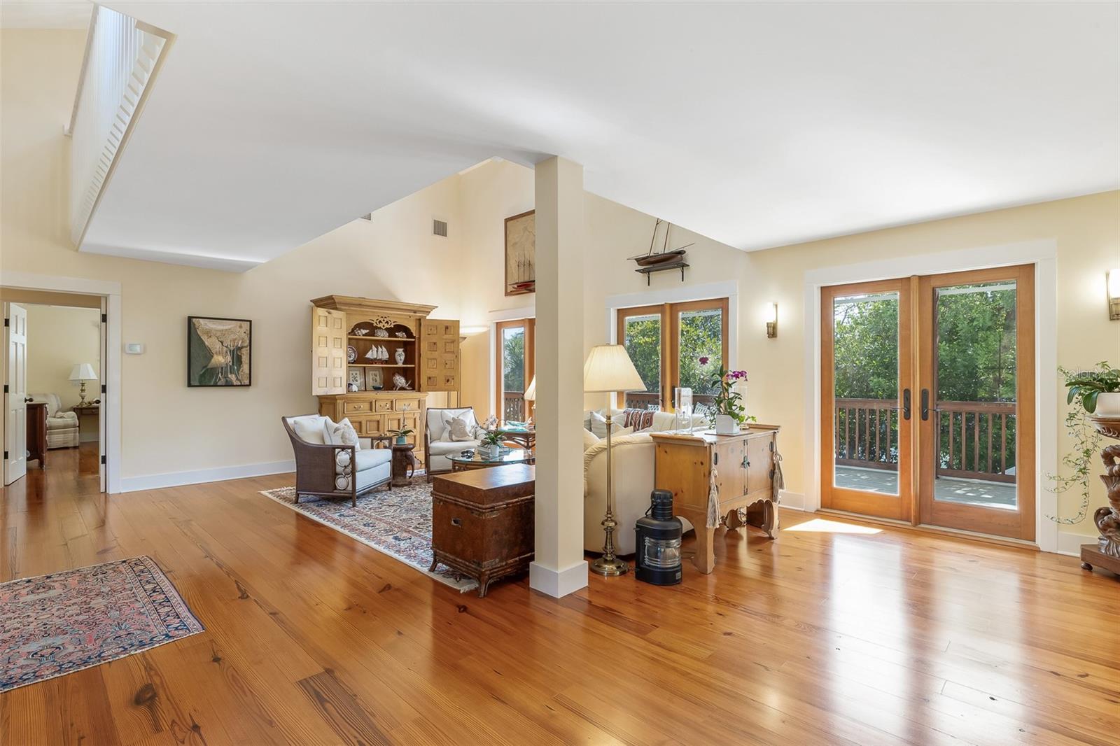 Image 7 of 43 For 160 1st Street E