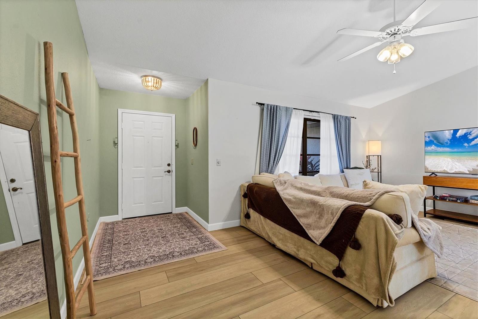 Image 3 of 57 For 25 Bunker Court