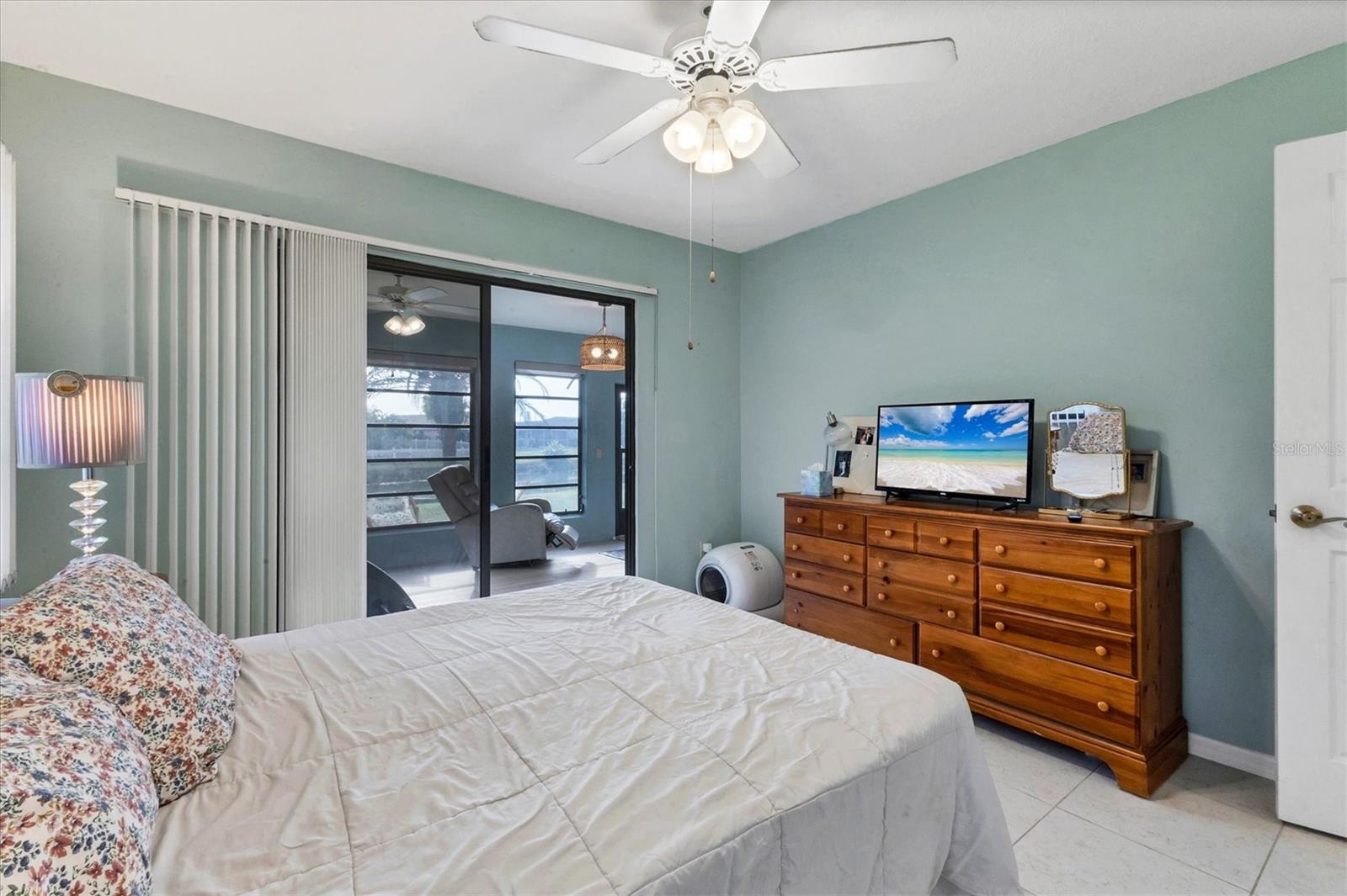 Image 33 of 57 For 25 Bunker Court