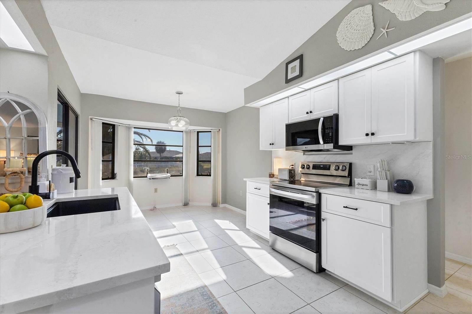 Image 4 of 57 For 25 Bunker Court