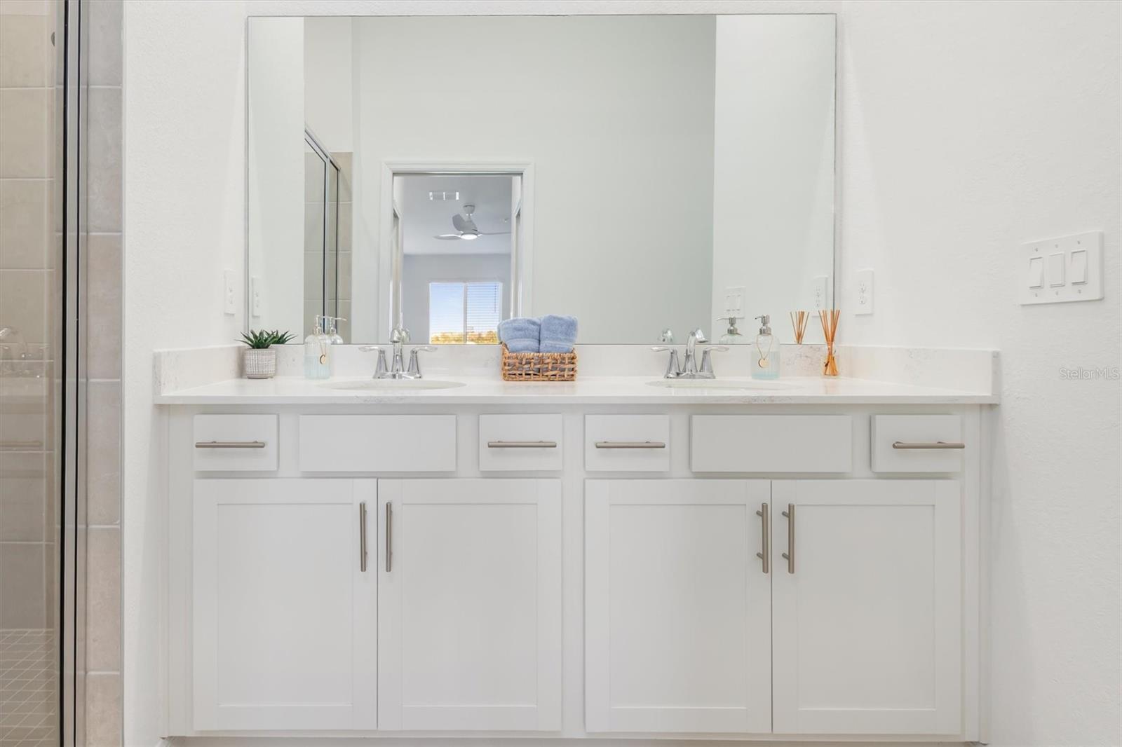 Image 16 of 52 For 17535 Opal Sand Drive 205