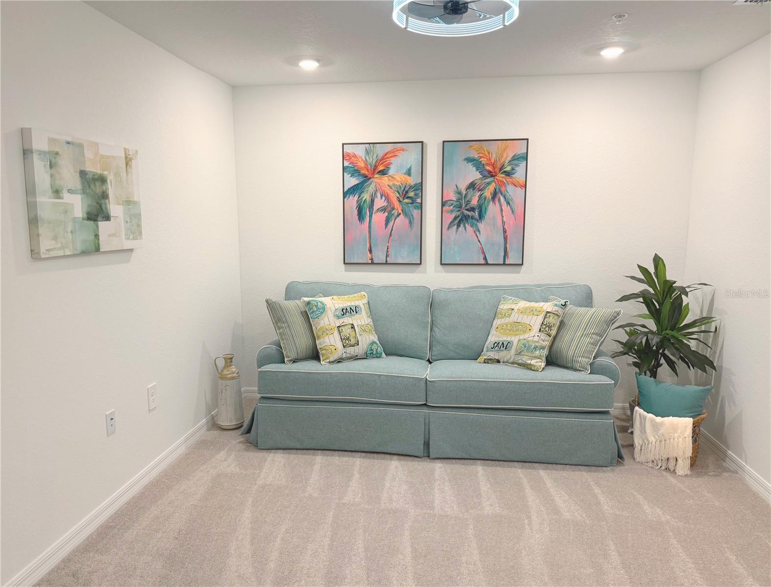 Image 19 of 52 For 17535 Opal Sand Drive 205