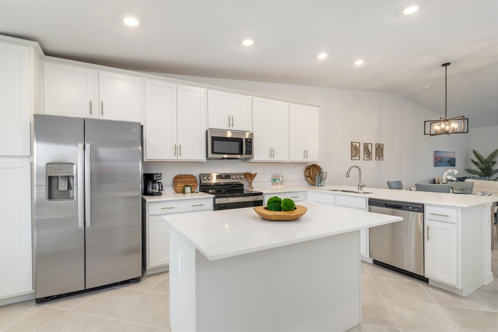 Image 6 of 52 For 17535 Opal Sand Drive 205