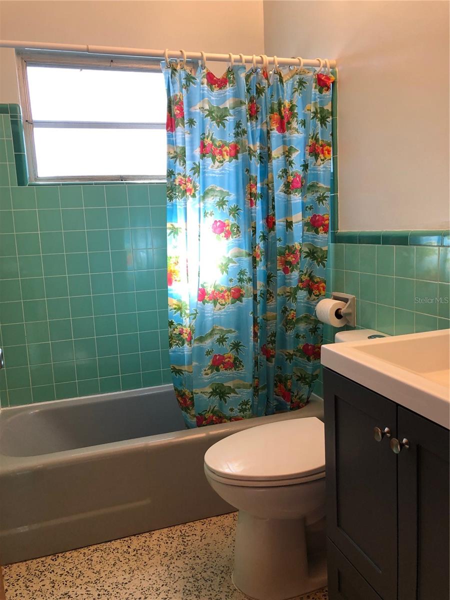 Image 10 of 11 For 80 Beverly Circle