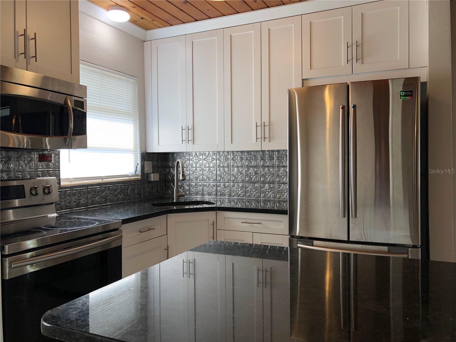 Image 3 of 11 For 80 Beverly Circle