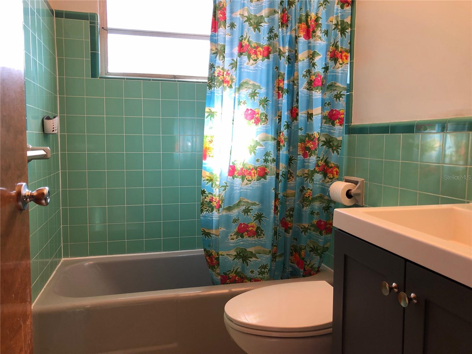 Image 8 of 11 For 80 Beverly Circle