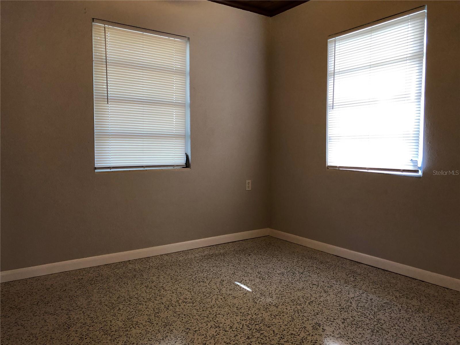 Image 9 of 11 For 80 Beverly Circle