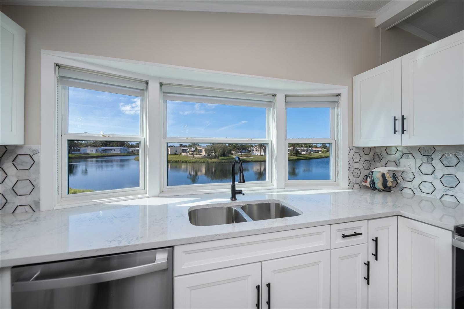 Image 10 of 73 For 840 Seabrooke Drive