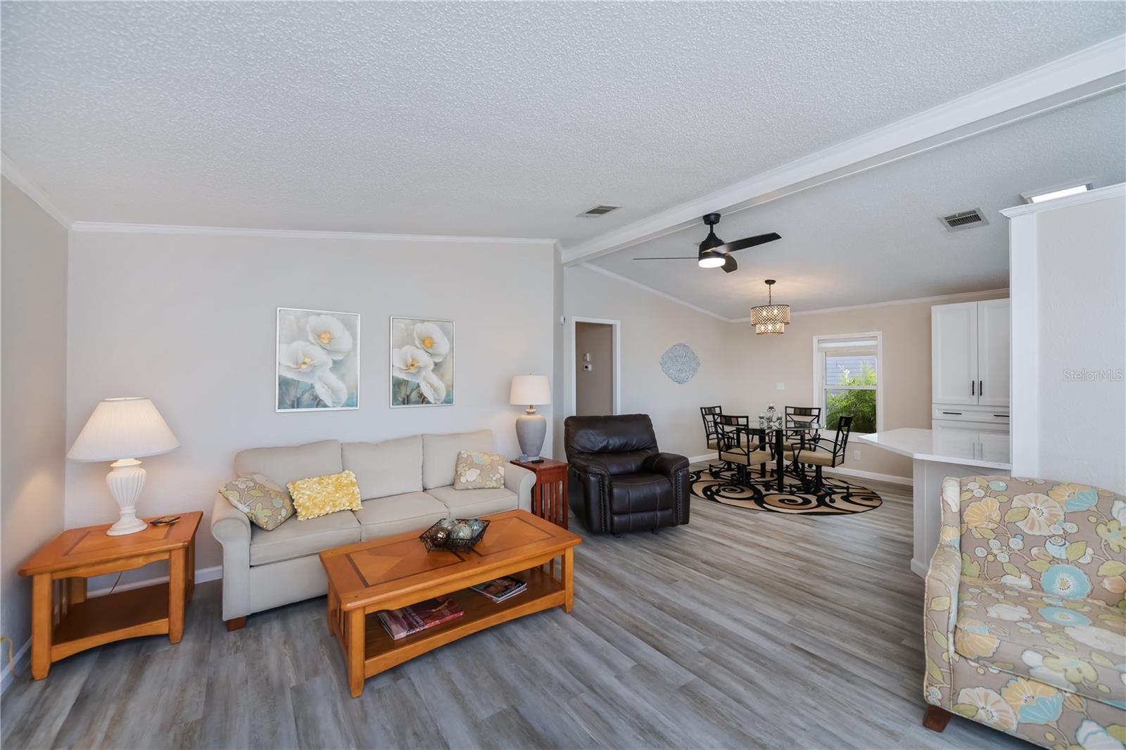 Image 24 of 73 For 840 Seabrooke Drive