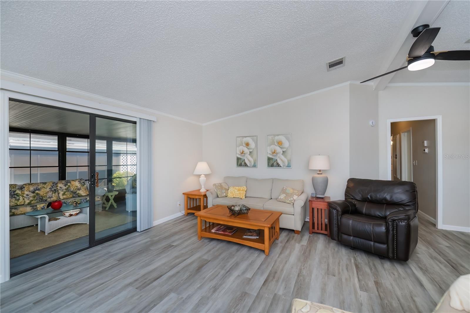 Image 26 of 73 For 840 Seabrooke Drive