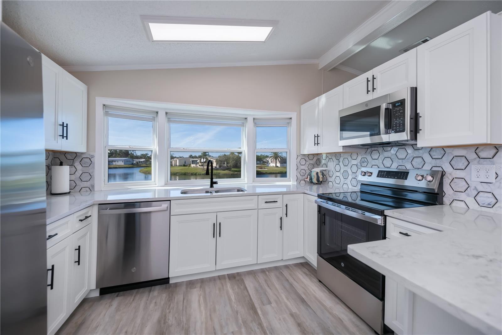 Image 8 of 73 For 840 Seabrooke Drive