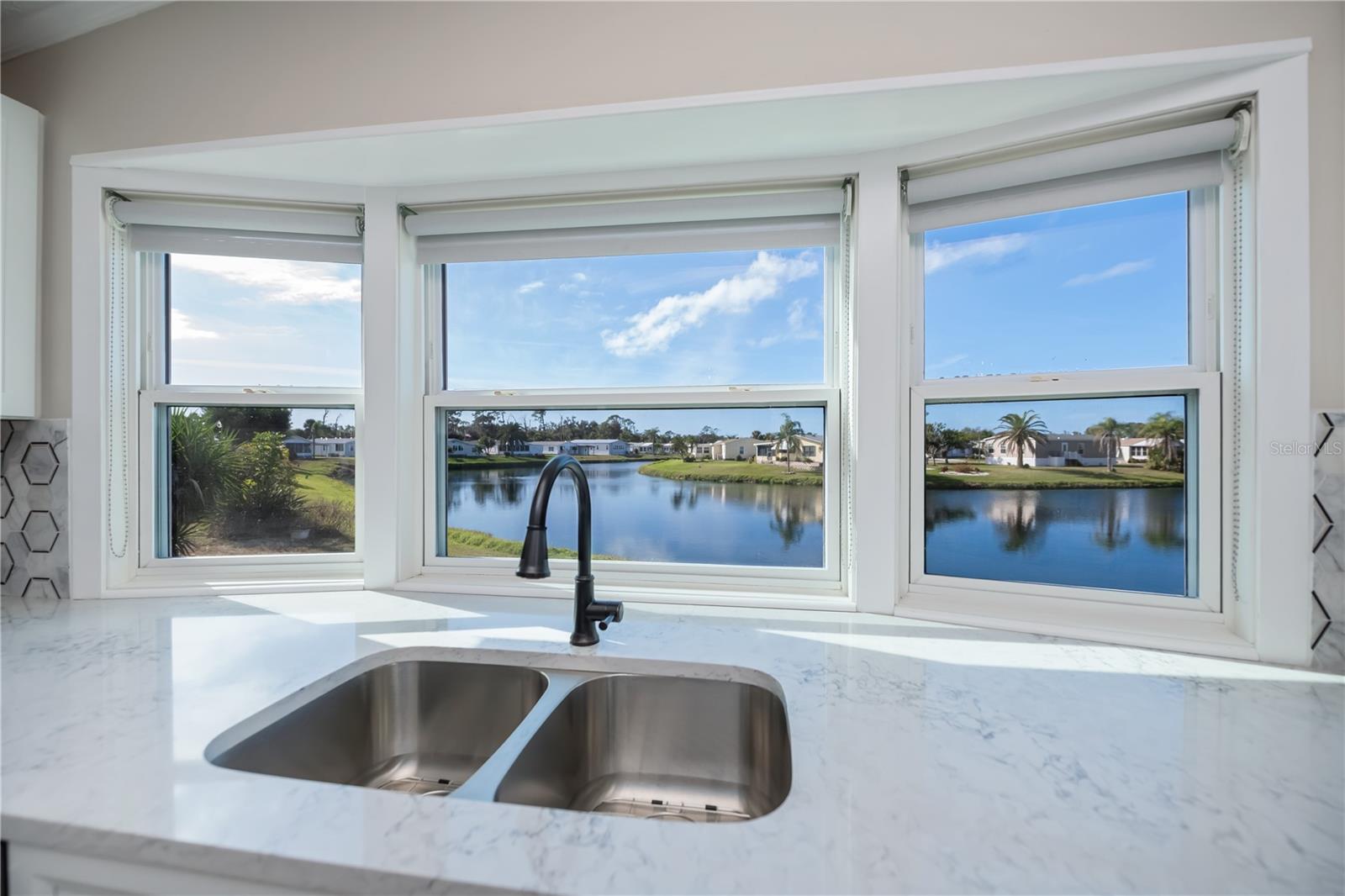 Image 9 of 73 For 840 Seabrooke Drive