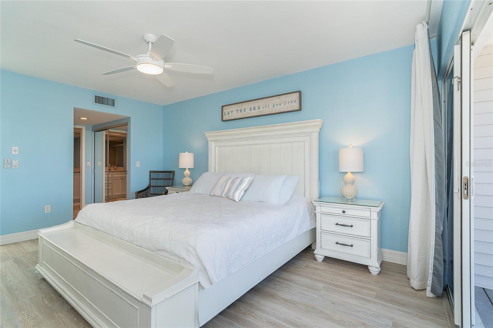 Image 20 of 36 For 7466 Palm Island Drive 2911