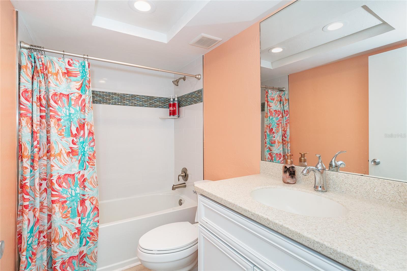 Image 25 of 36 For 7466 Palm Island Drive 2911