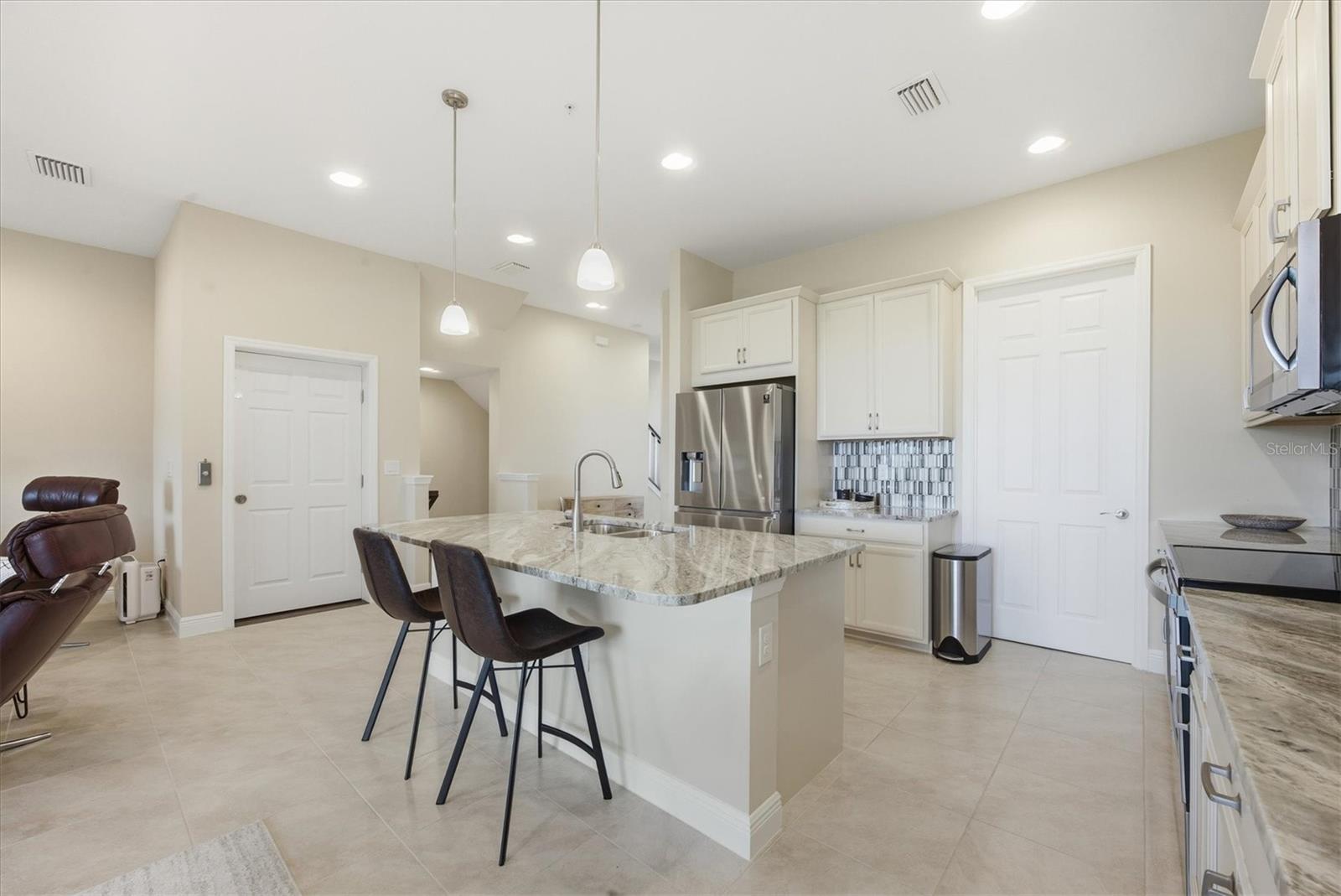 Image 11 of 54 For 10435 Pilothouse Circle 125