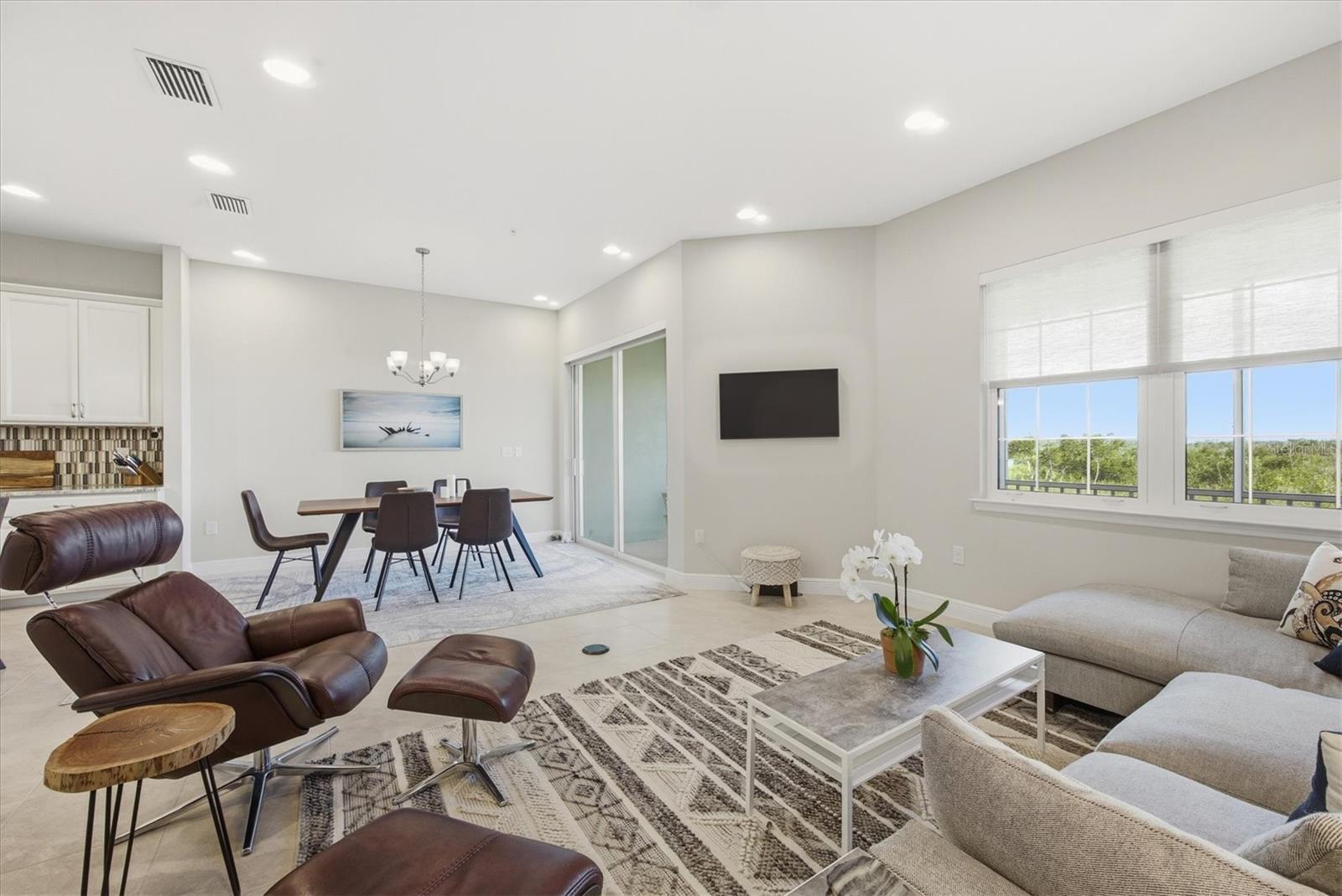 Image 17 of 54 For 10435 Pilothouse Circle 125