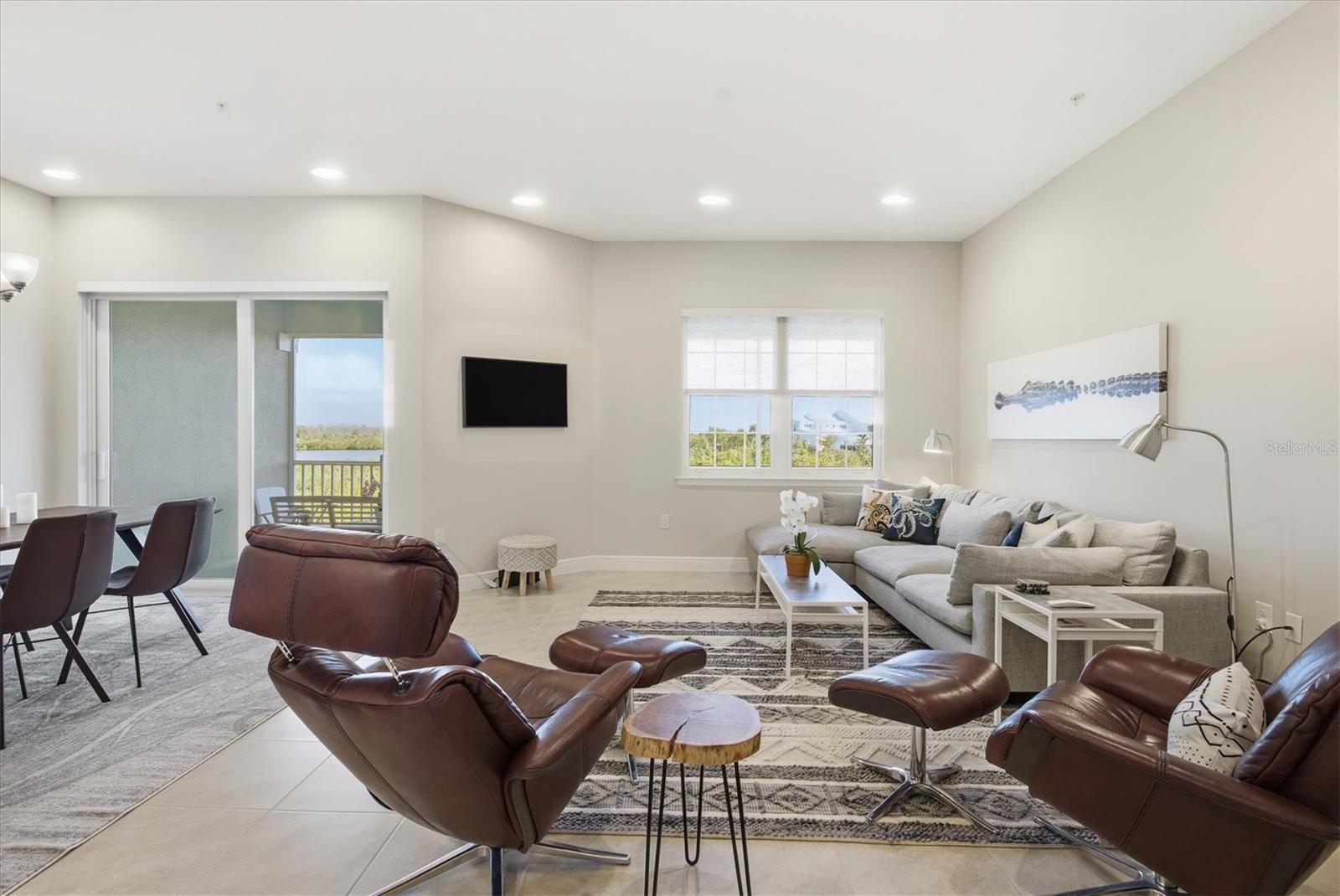 Image 19 of 54 For 10435 Pilothouse Circle 125