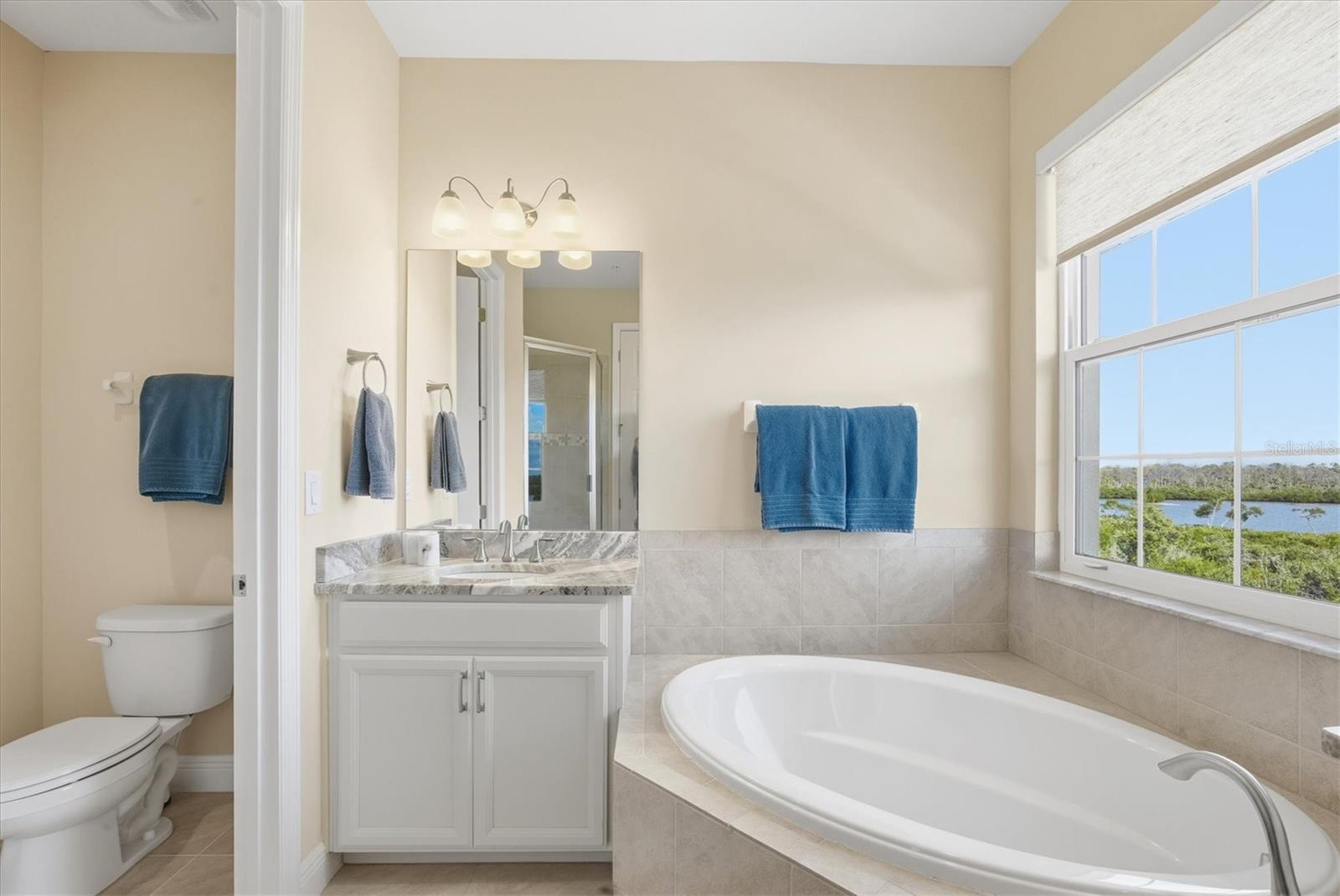 Image 32 of 54 For 10435 Pilothouse Circle 125