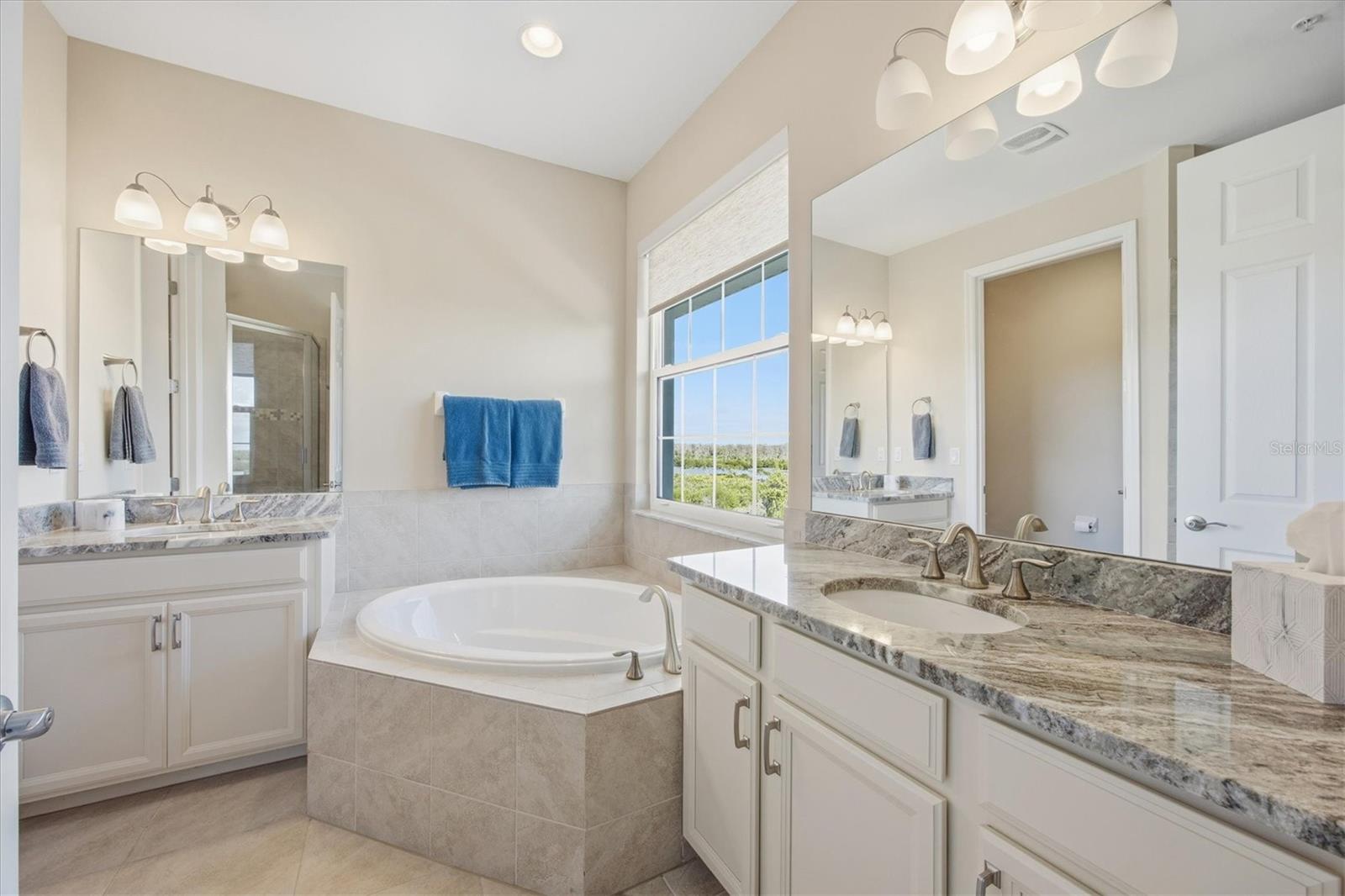 Image 33 of 54 For 10435 Pilothouse Circle 125