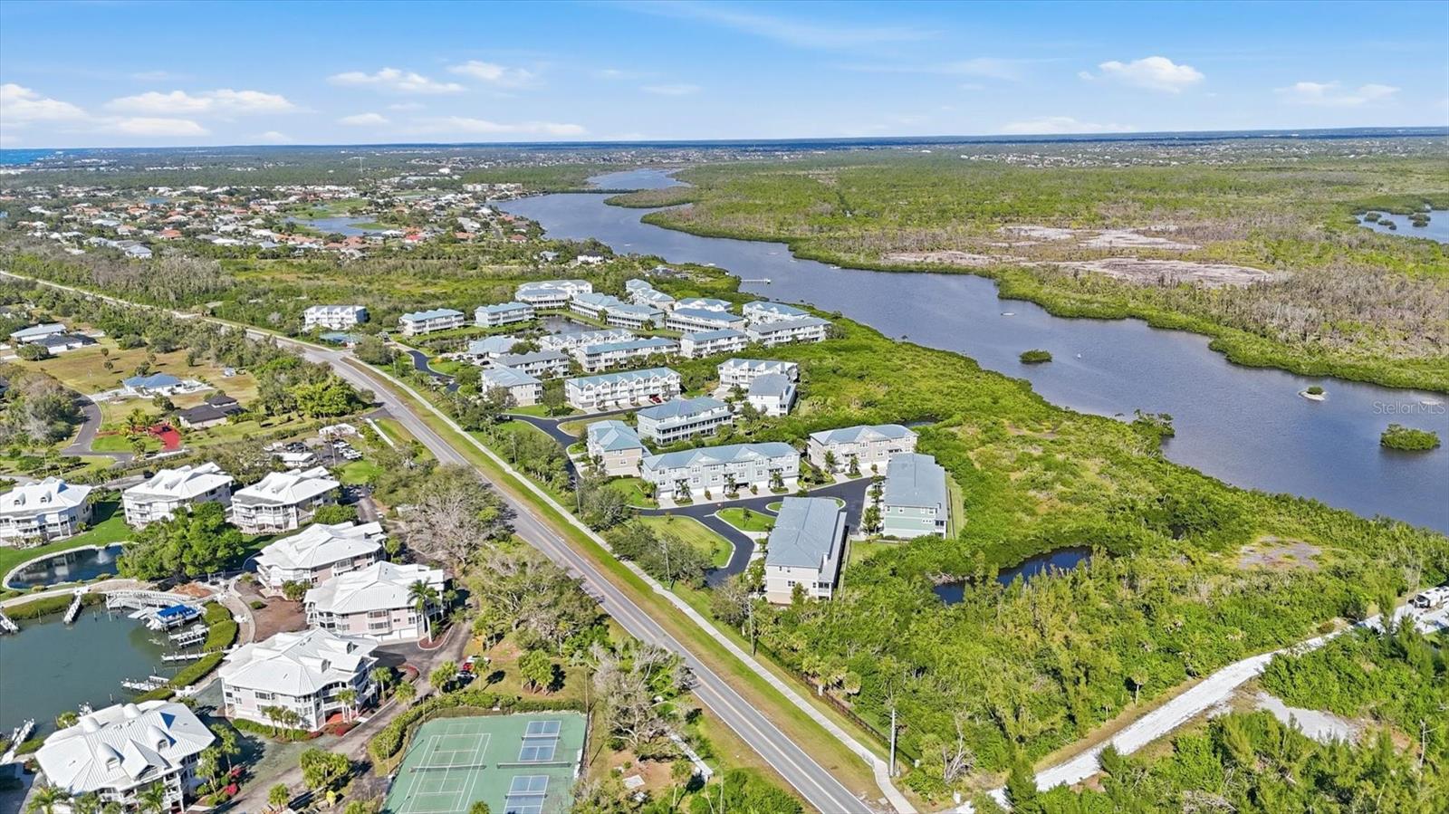 Image 41 of 54 For 10435 Pilothouse Circle 125