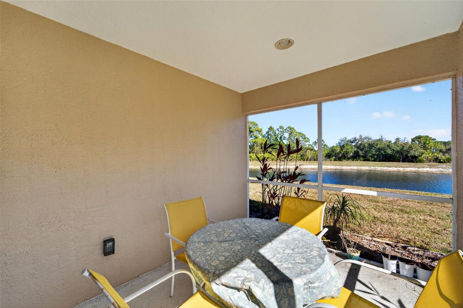 Image 32 of 42 For 1578 Scarlett Avenue