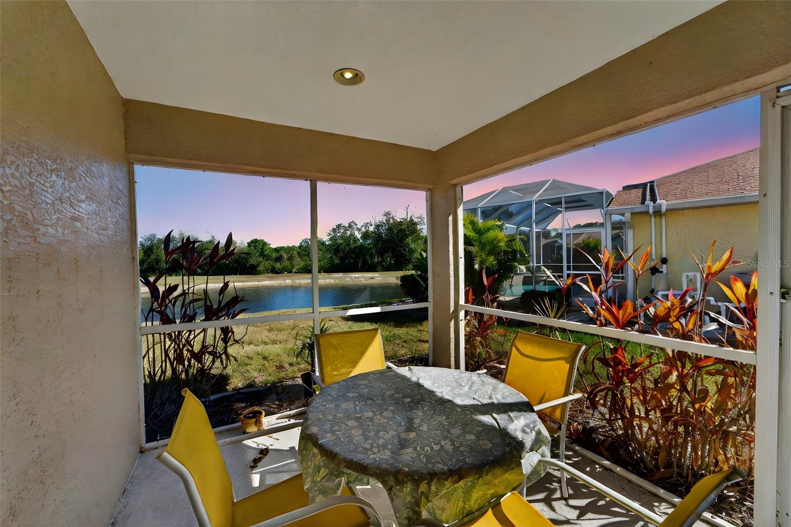 Image 34 of 42 For 1578 Scarlett Avenue